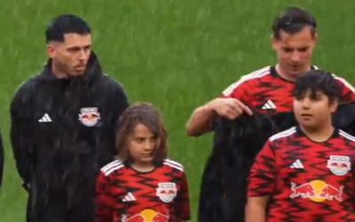 o-gesto-viral-e-aplaudido-dos-jogadores-do-ny-red-bulls-antes-da-partida-contra-o-inter-miami