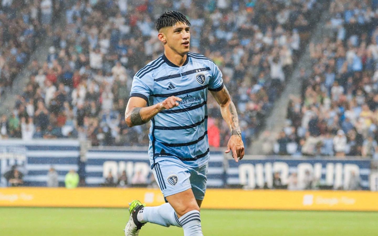 video:-relembre-o-gol-de-alan-pulido-contra-o-san-jose-earthquakes