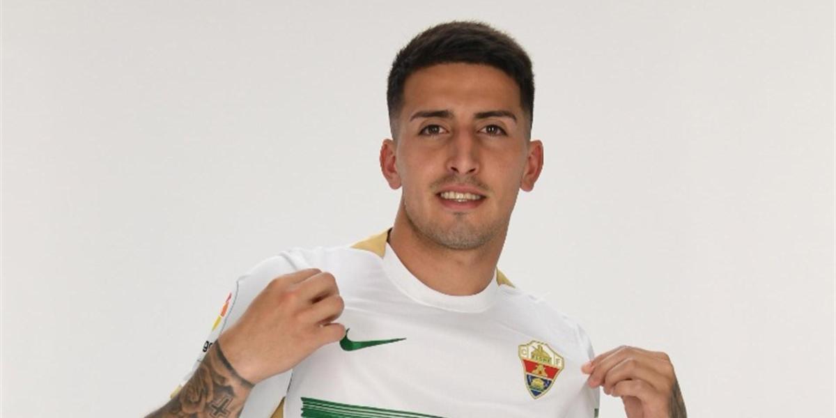 elche-confirma-a-partida-de-nico-fernandez