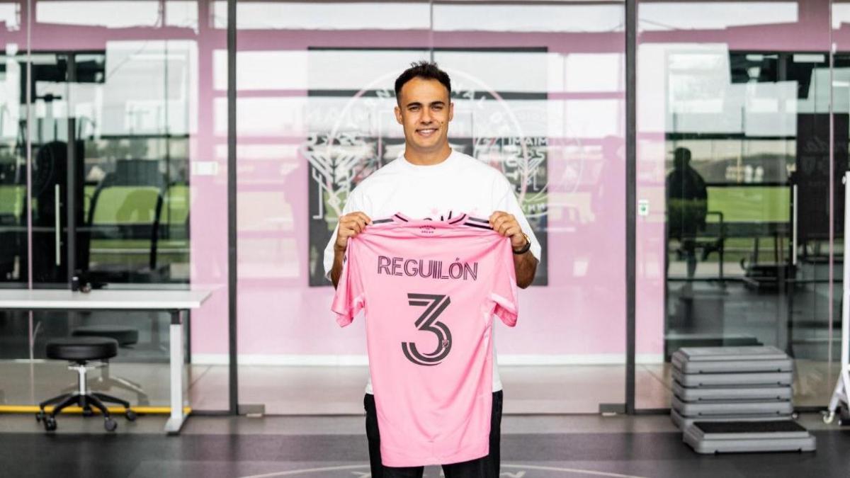 reguilon-jogara-com-leo-messi