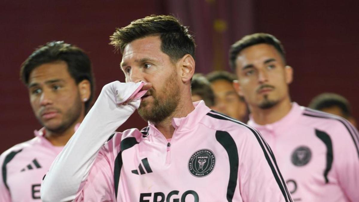 revelam-se-messi-entrou-ou-nao-no-vestiario-dos-arbitros